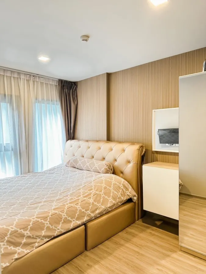 Condo for rent, The Base Sukhumvit 50, nice room, wide size, fully furnished, good price, drag your luggage in.