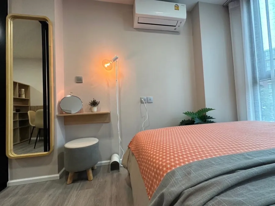 ให้เช่า แอทโมซ พอร์เทรต ศรีสมาน ตกแต่งสไตส์มินิมอล มินิใจ วิวสระว่ายน้ำ มาแต่ตัว เข้าอยู่ได้เลยจ้า