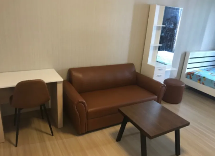 For rent, Plum Condo, Phahon Yothin 89, studio room, brand new room, good index furniture, can't miss it.