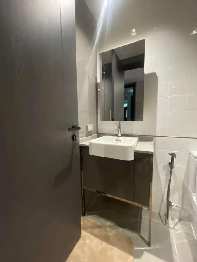 Condo for rent at Chapter Chula Samyan. Nice unit on the 15th floor with great views. Fully furnished. Book now, don't delay!