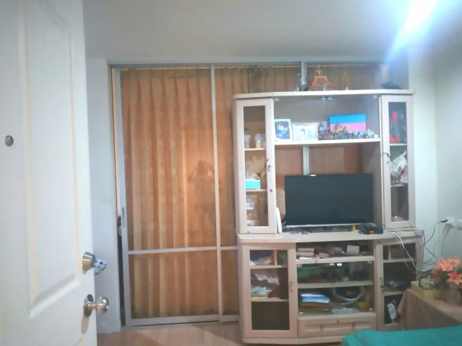 For sale, for rent, Lumpini Ville Chaengwattana-Pak Kret, 7th floor, pool view, fully furnished, ready to move in, reserve now!