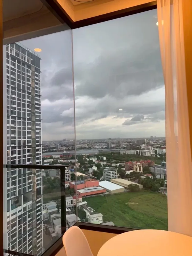 🎀🏙 For Sale & Rent: Landmark @ MRT Station Condo 🏙🎀
