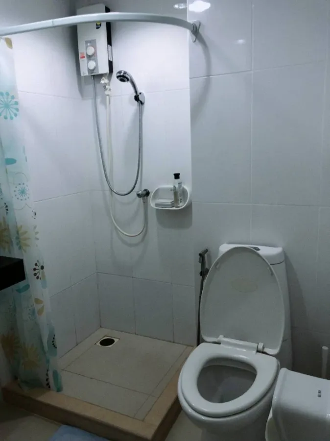 ขาย The Escape condominium พร้อมเฟอร์ + เครื่องใช้ไฟฟ้าครบเซต หิ้วกระเป๋าเข้าอยู่ได้เลย
