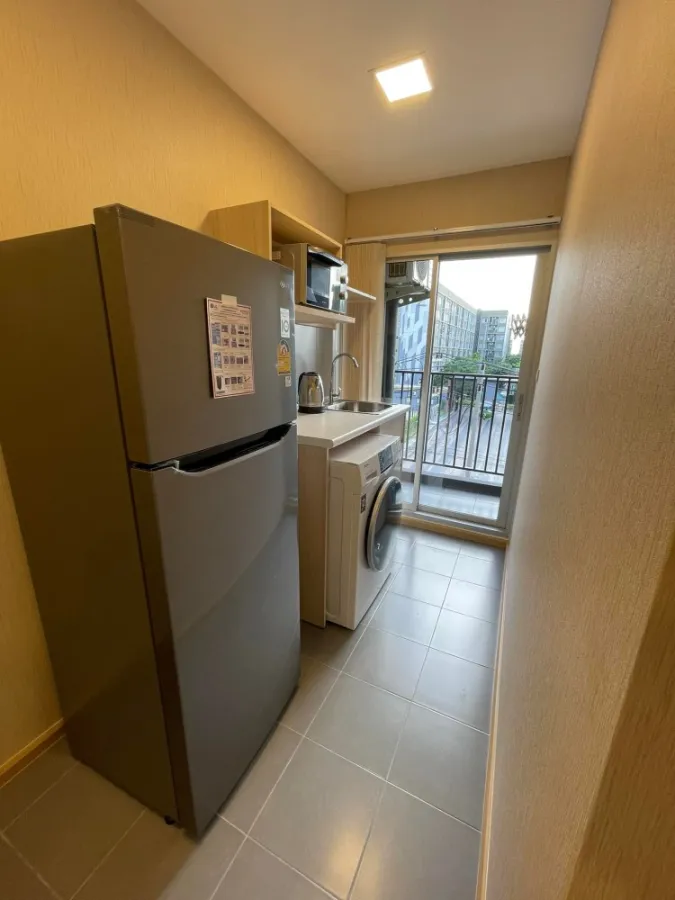 Plum Condo Rangsit Fresh ให้เช่า ชั้น 4 วิวนอก ติดวอลเปเปอร์ทั้งห้อง พร้อมที่นอนอย่างดี รีบจองเลย