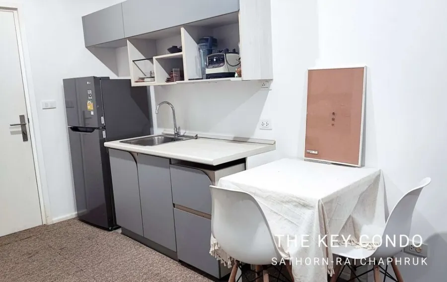 Condo for rent: THE KEY Sathorn-Ratchaphruek The room is nicely decorated, the white tone is already comfortable, the price is comfortable, hurry up.