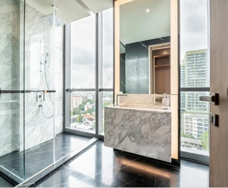 Sell / rent Condo The Monument Thonglor, beautiful decorated room, fully furnished, very cheap price