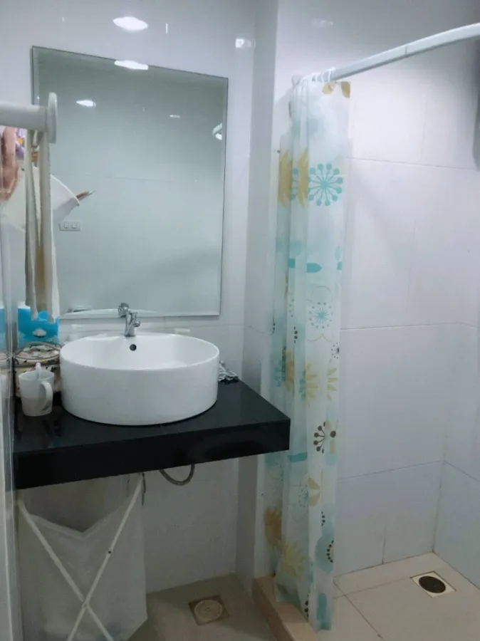 ขาย The Escape condominium พร้อมเฟอร์ + เครื่องใช้ไฟฟ้าครบเซต หิ้วกระเป๋าเข้าอยู่ได้เลย
