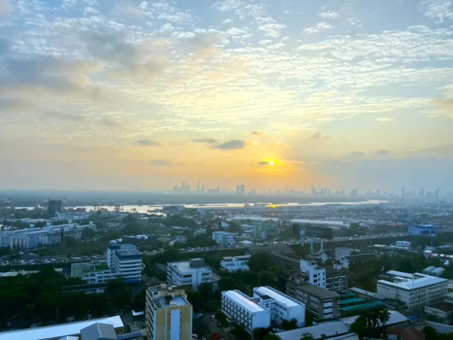For rent, Aspire Sukhumvit - Rama 4, river view.