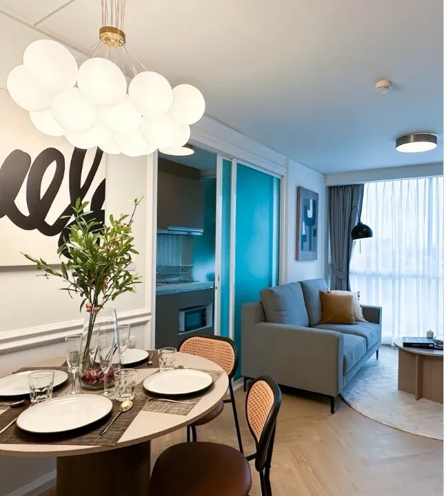 For rent: Chateau In Town Phaholyothin 11, 7th floor, sunset view. Modern luxury, comfortable and pleasing to the eye. Book today!