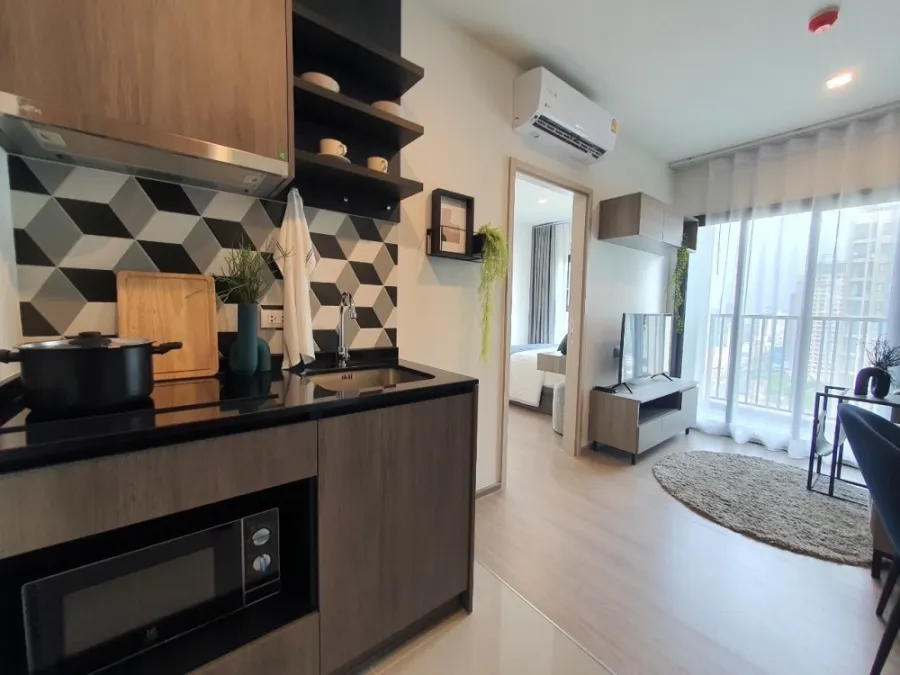 Condo for rent, The Base Phetchaburi - Thonglor, corner room, panoramic view, complete electrical appliances. Ready to move in