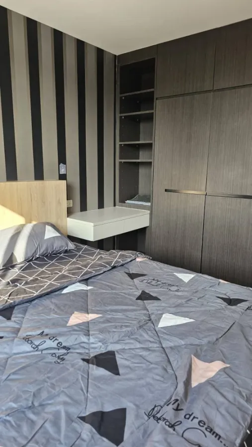 For rent G condo Sriracha, spacious room, lots of usable space, good price, hurry up and book now, don't wait.