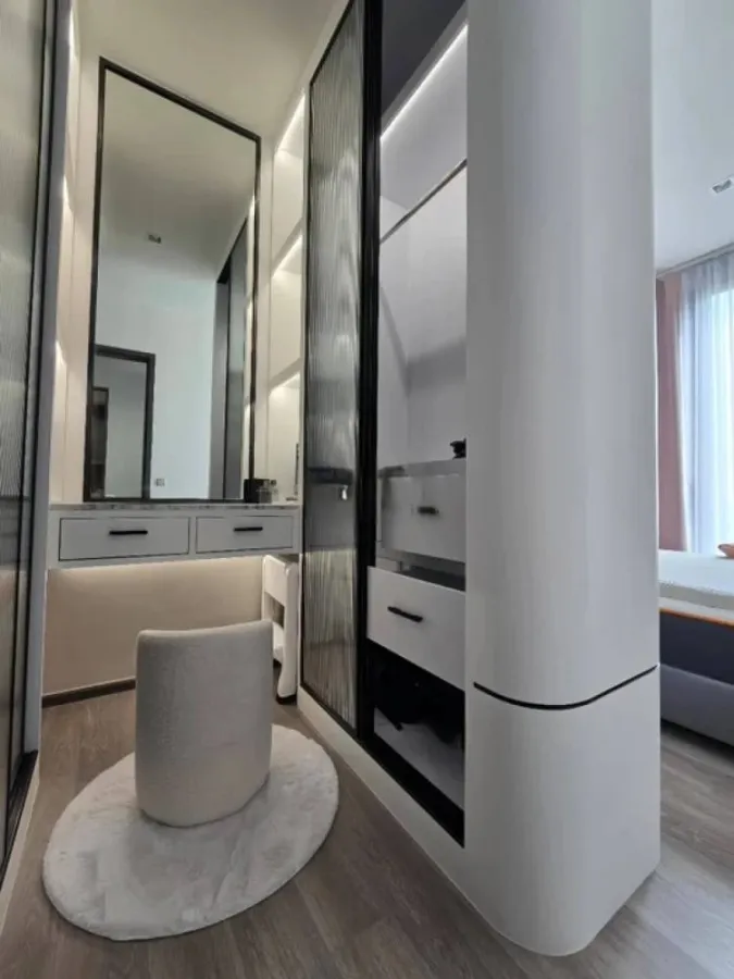Urgent sale! Rhythm Charoenkrung Pavillion, fully furnished unit, ready to move in. Everything you need in one place. Own it today!