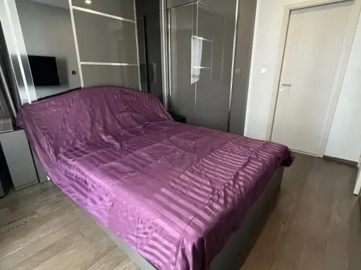 For sale: Ideo Q Siam-Ratchathewi, spacious room, 2 bedrooms, 2 bathrooms, private elevator, built-in furniture. Don't just look, hurry and reserve no