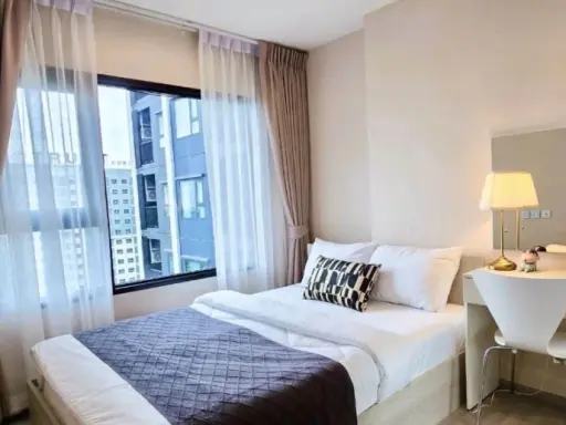 For rent: Aspire Erawan Prime, 27th floor, unobstructed view, fully furnished, very livable. Book now! images