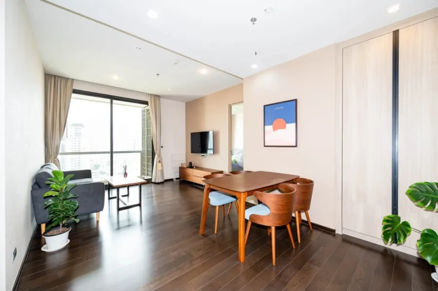 For rent: The XXXIX Sukhumvit 39, 2 bedrooms, spacious living area, fully furnished. Book now!