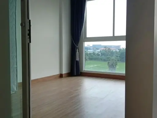 For rent, The Iris Bangyai, empty room, can be decorated in the style you like, good view, shady. If interested, hurry to reserve.