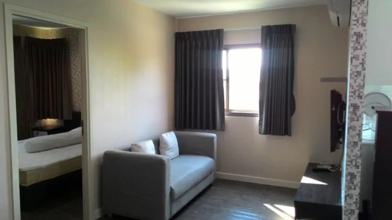 Condo for sale, Be Campus Prachachuen, 2 bedrooms, 1 bathroom, 47 sqm., 3rd floor, very comfortable location. Miss it and you will regret it.