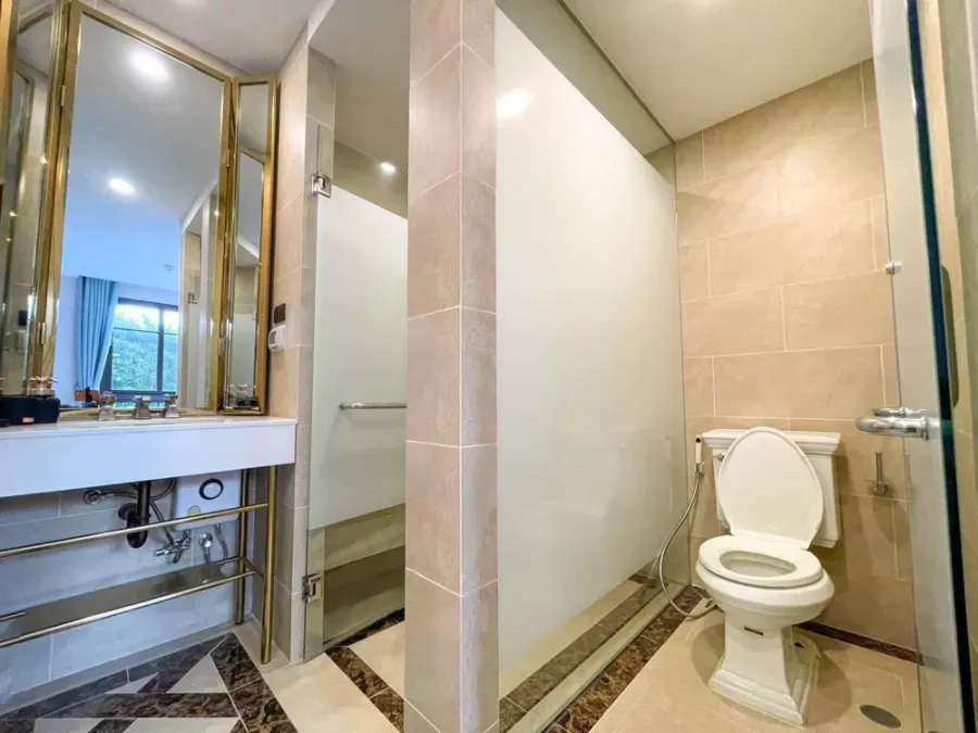 For sale Espana Condo pattaya, very clean room, well decorated, Buit-In, best bedside light, book now.