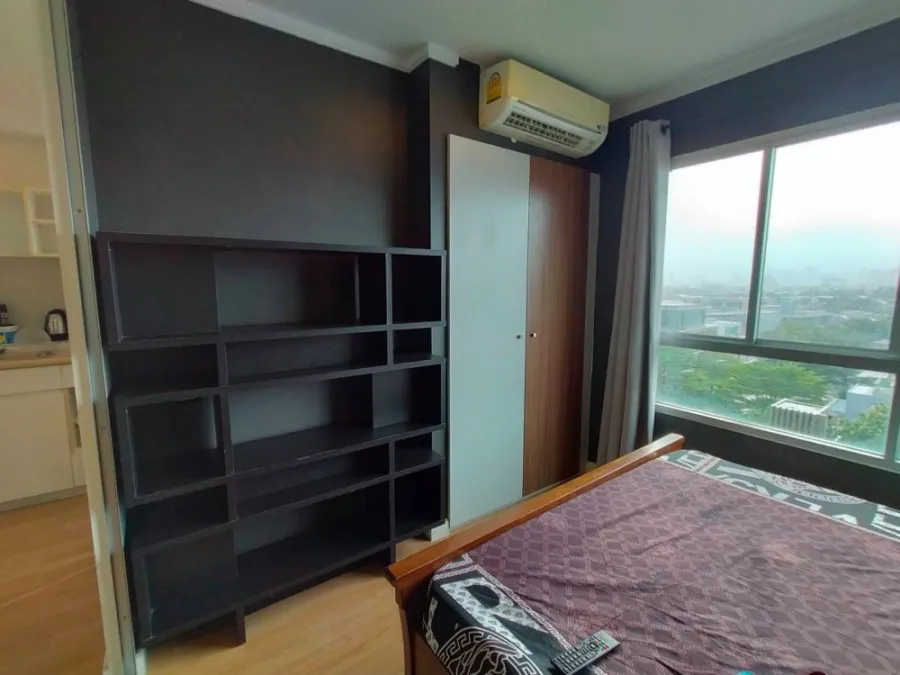For rent, Lumpini Ville Phatthanakan-New Phetchaburi, corner room, beautiful view, don't miss it.