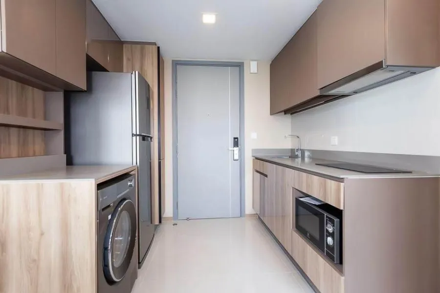 ให้เช่า Taka Haus Ekamai 12 ห้องกว้างสุดๆ ตกแต่งอย่างดี เตียงนอนใหญ่ นอนสบาย จองก่อนได้ก่อน