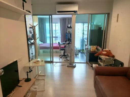 For rent: The Kith Plus Phahonyothin-Khukot Phase 2. Perfect for fitness enthusiasts! The gym is excellent! Fully furnished and ready to move in.