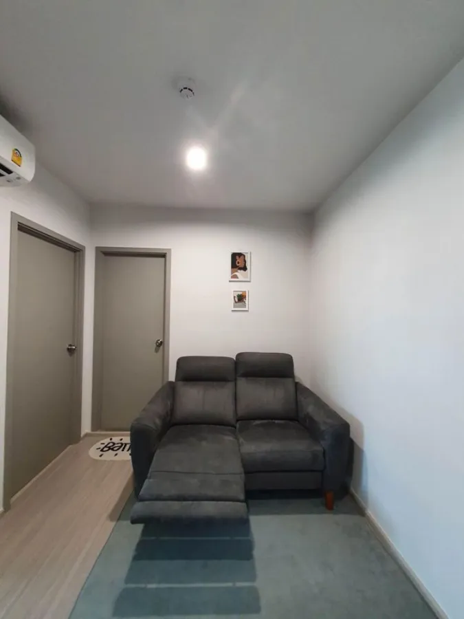 Condo for rent, The Parkland Petchkasem 56, North room, very minimal decoration You can just drag your bag in.
