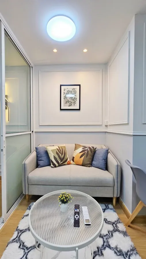 ให้เช่า Iris Avenue Onnuch – Wongwan ห้องน่าอยู่ ชั้น 8 ตกแต่งคุมโทน เฟอร์ครบครัน จองเลย