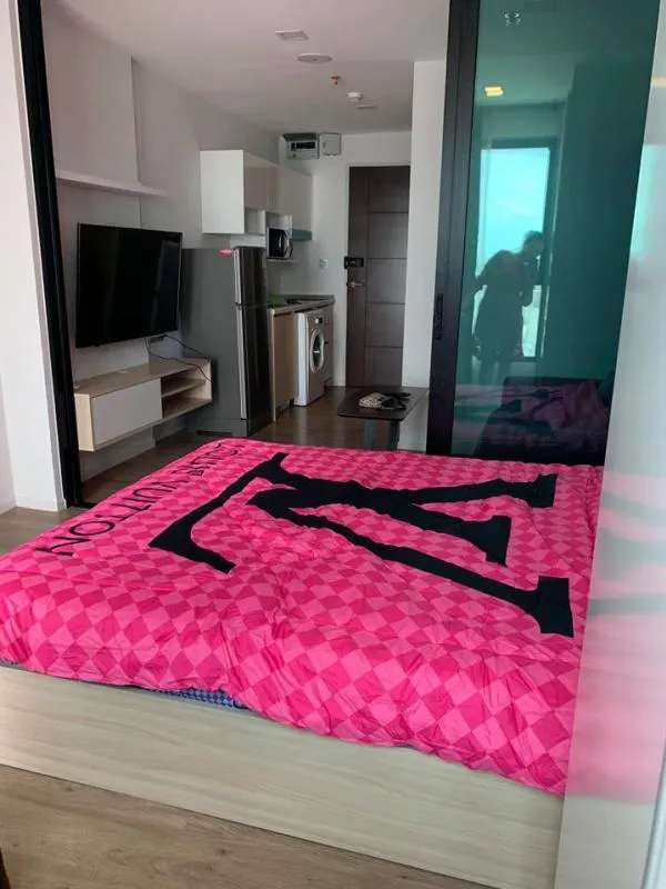 For rent Episode Phaholyothin Sapanmai, very new room, fully furnished, 1 bedroom, very satisfying, ready to move in. Hurry up, don't wait.