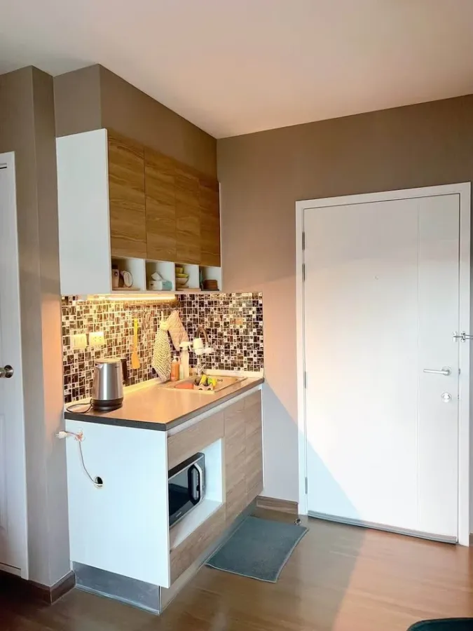 For rent: The Trust Condo Amata - Chonburi. Nice room, fully furnished, great price. Book now!