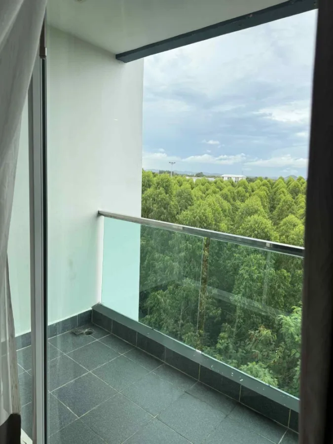 For rent: The Feelture Pattaya, 7th floor, natural view, no buildings blocking, private, beautiful room, fully furnished, reserve now.