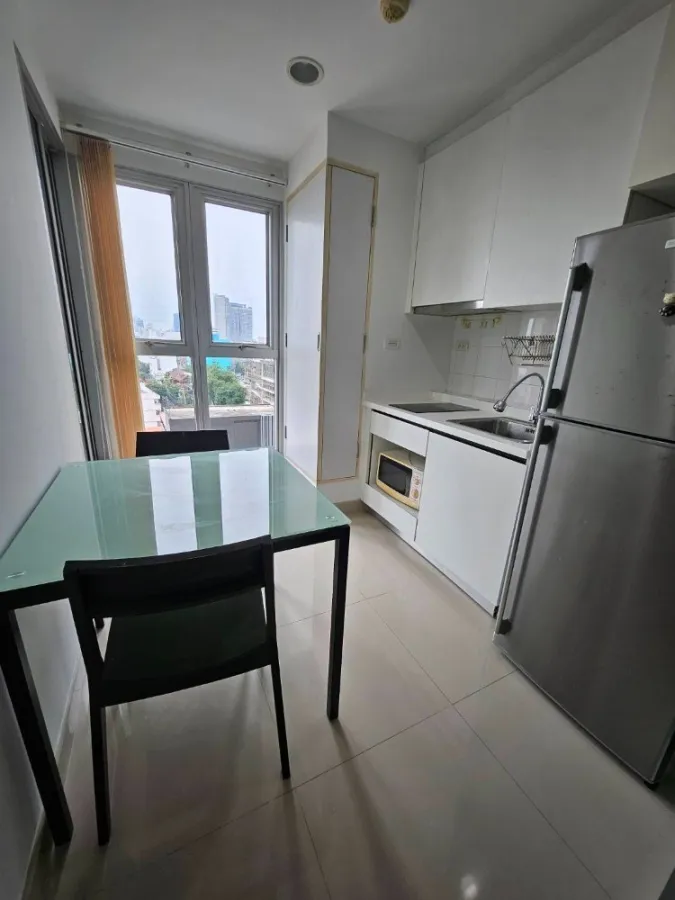 ให้เช่า เซ็นทริค รัชดา-สุทธิสาร ชั้น 9 ห้องมุม ห้องแต่งครบ น่าอยู่ จองเลย อย่ารอช้า ด่วนๆจ้า