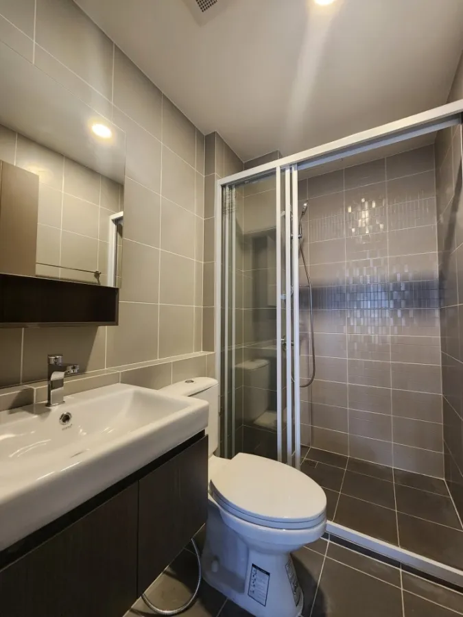 For rent: Aspire Pinklao - Arun Amarin. Soft sofa, very comfortable to sit on. Don't just look and reserve now.