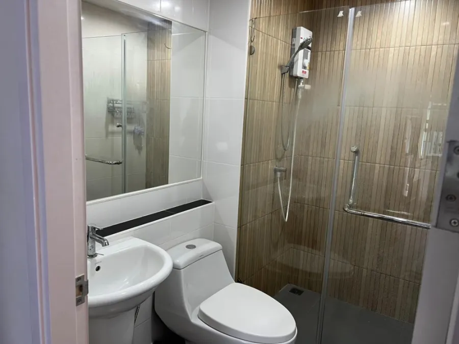 For rent ไฮ สุทธิสาร คอนโด ห้องกั้นเป็นสัดส่วน แบ่งโซนชัดเจน พร้อมสิ่งอำนวยความสะดวก อย่ารอช้า