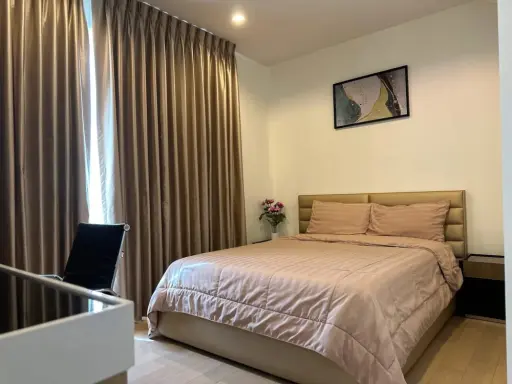 For rent!! HQ Thonglor Condo, 14th floor, beautiful unit, fully furnished with premium furniture, ready to move in. Don't miss out!!