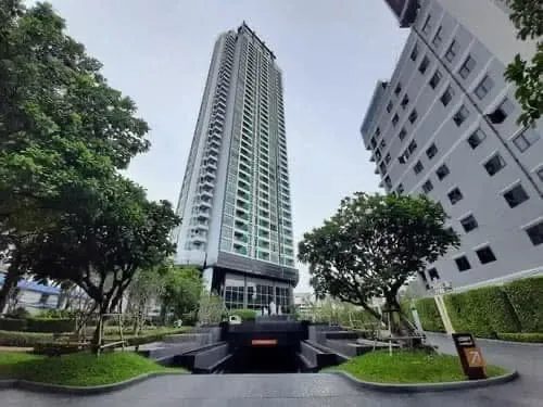 ขาย ให้เช่า คอนโด Rhythm Sathorn ห้องน่าอยู่ โทนสีเข้ม เป็นสัดส่วน ชั้นสูงพร้อมวิวสุดปัง ห้ามพลาดเลย