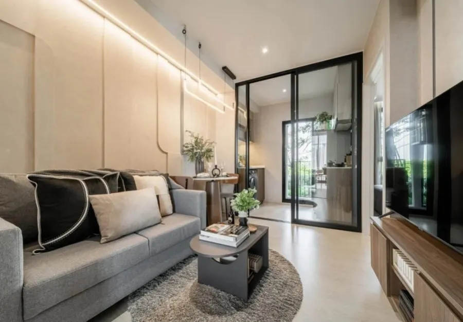 Down payment for sale, New Cross Khu Khot Station, Building C, 2nd floor, comes with complete amenities. Book now.