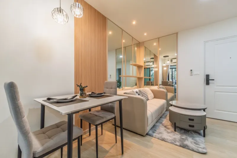 ขายด่วนๆ I Condo Sukhumvit 105 ห้องแต่งพร้อมอยู่ เฟอร์ เครื่องใช้ไฟฟ้าครบ มาแต่ตัวเข้าอยู่ได้เลย อย่าพลาด