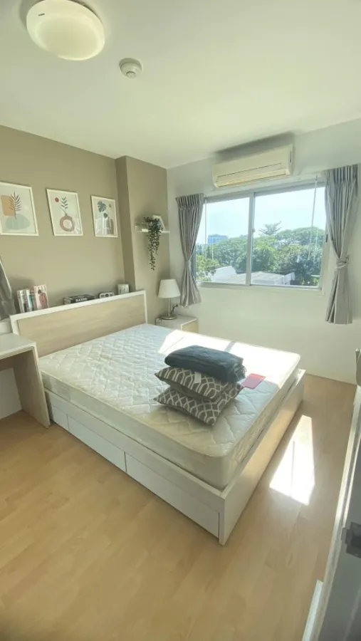 For rent: My Condo Sukhumvit 81, room ready to move in. Complete set of furniture, minimalist, minimalist, reserve quickly.