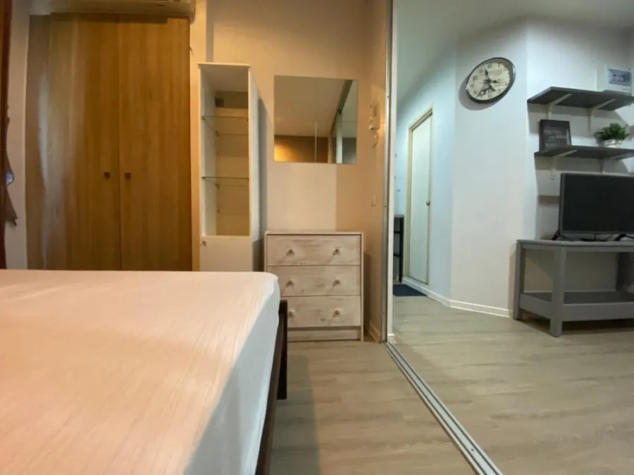 Condo for rent, Lumpini Ville On Nut 46, the room is partitioned. Well divided into zones, great value, if interested, hurry up to reserve.