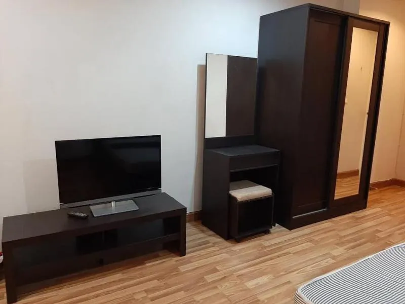Condo for rent, Regent Home 15, Chaengwattana, 5th floor, ready to move in.