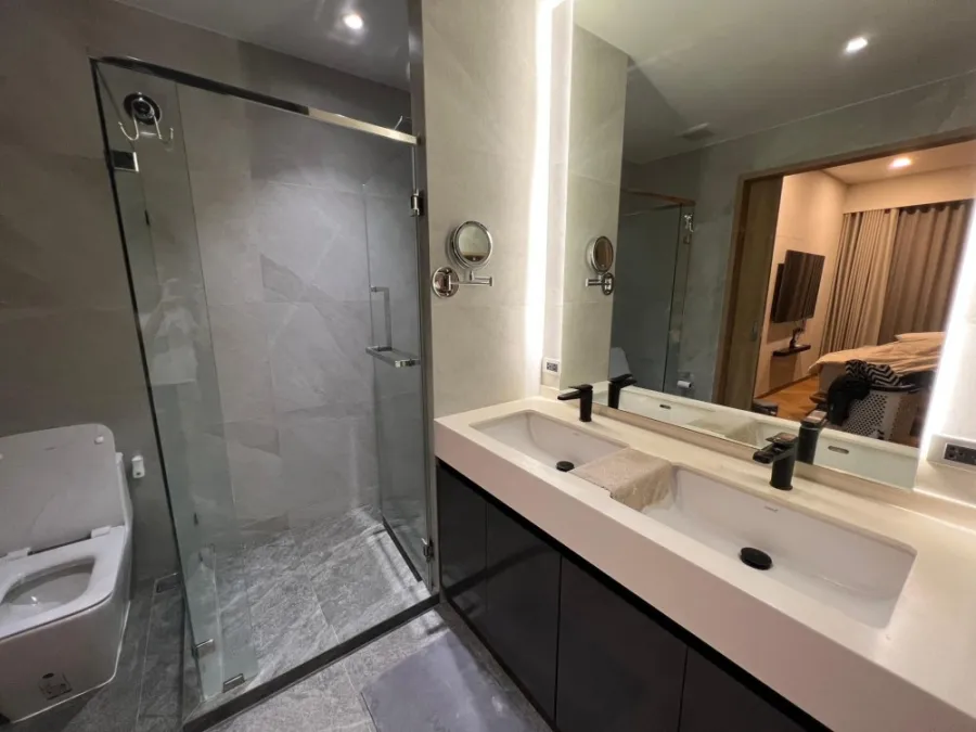For sale Savvi Phahol 2, 1 bedrooms, 2 bathrooms, nice to live in, good location, fully built-in furniture, reserve quickly.