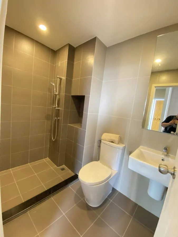 For rent Elio Sathorn-Wutthakat, a beautifully decorated room with complete amenities. You must not miss it.
