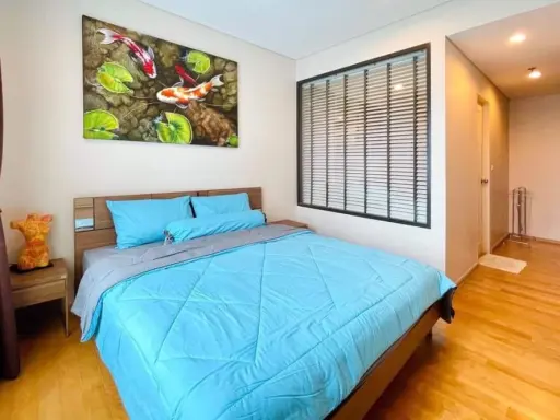 For rent Villa Asoke, nice room, furniture and electrical appliances. ready to move in immediately Tell me don't miss it