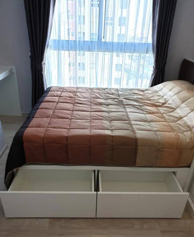 ขายด่วน Plum Condo Ramkhamhaeng Station เตียงไซด์ใหญ่สุดอลังการ นอนหลับสบาย ใครๆก็ชอบ