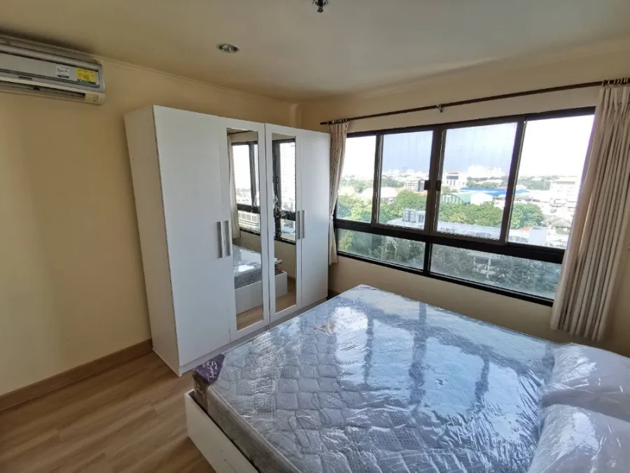For sale, rent urgently!! Condo Lumpini Ville Sukhumvit 77, fully furnished, beautiful room, large size, near BTS, very cheap price!!