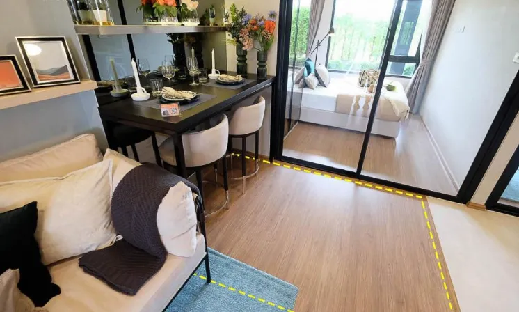 Condo for sale, The Living Ramkhamhaeng, 7th floor, not very high, spacious room, private, garden view, hurry and book now.