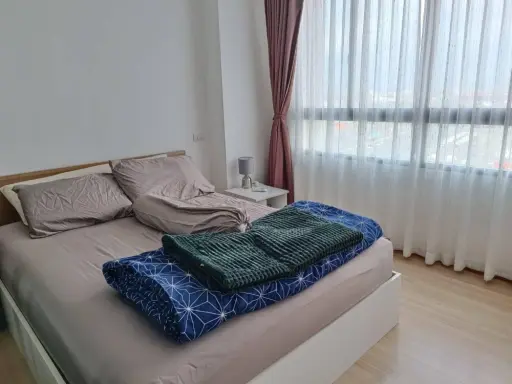 For sale, J Condo Sathorn-Klapaphruek, nice room, good size, 8th floor, pool view and market, good price, hurry to book