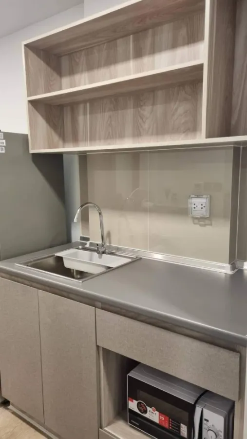 For rent, Cave TU, 7th floor, outside view room, airy and comfortable, partitioned room, fully furnished, let me tell you, it's very livable. Reserve