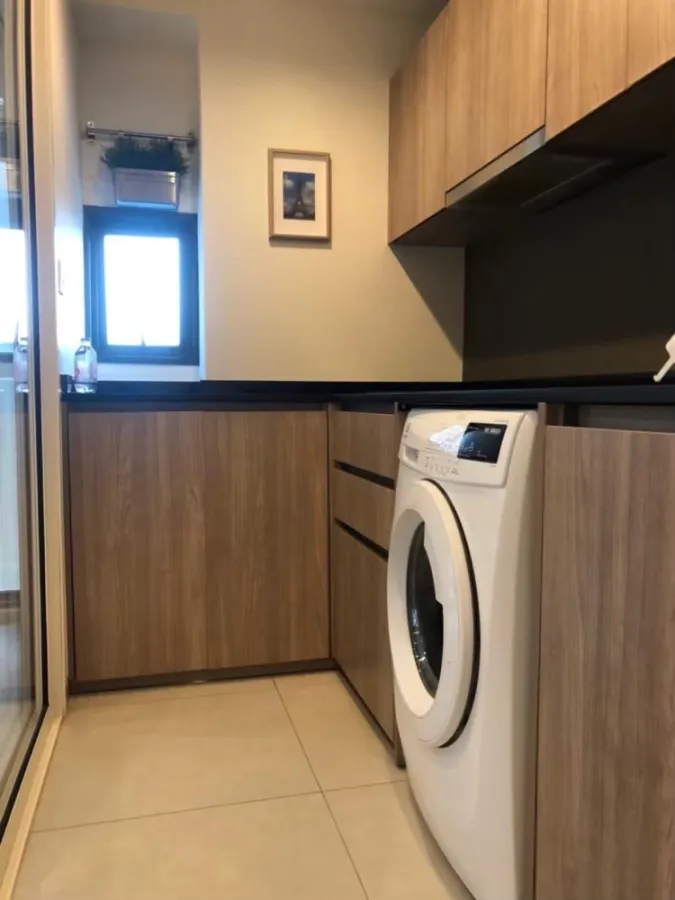 For rent, Chambers Chaan, Lat Phrao-Wang Hin. Swimming pool view The atmosphere is very good. Decorated in a cozy style, very livable. Book now.