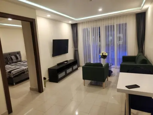 For rent: Grand Avenue Residence (Central Pattaya), room on the 1st floor with direct access to the swimming pool, very spacious area, interested in b images